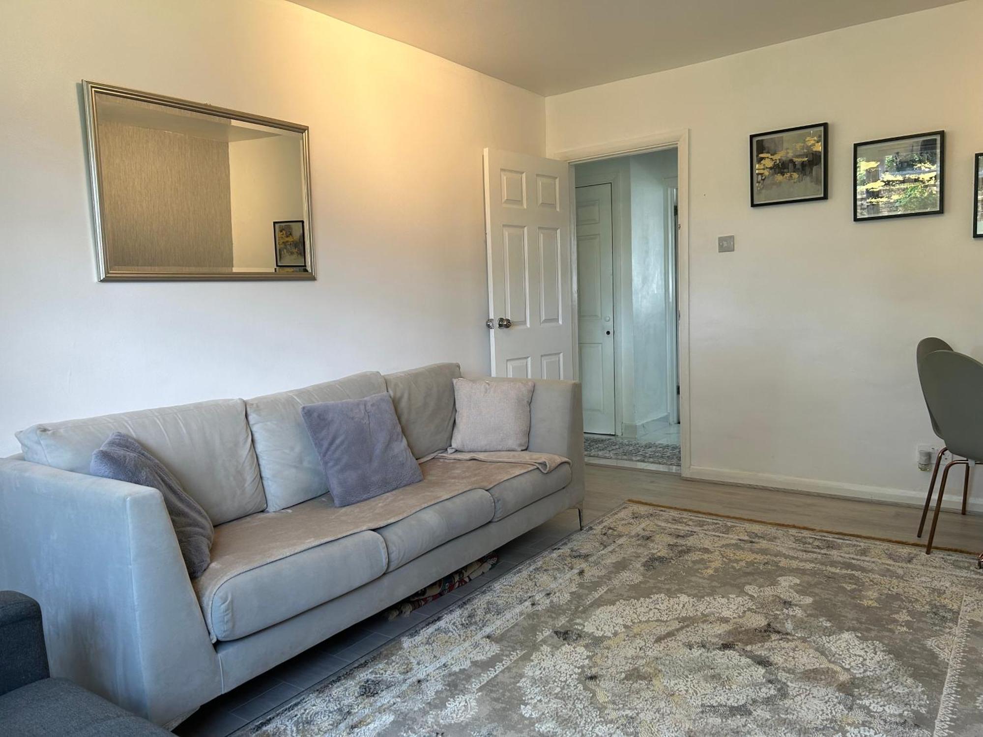 One Bedroom Flat In Chiswick W4 London Eksteriør bilde