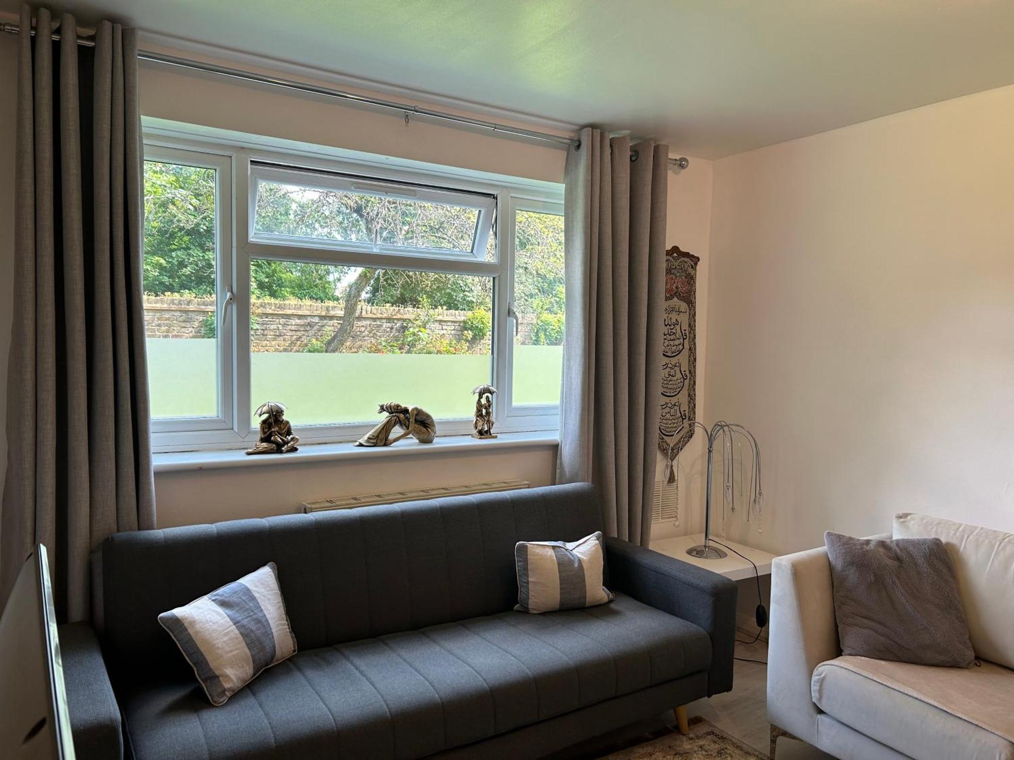 One Bedroom Flat In Chiswick W4 London Eksteriør bilde